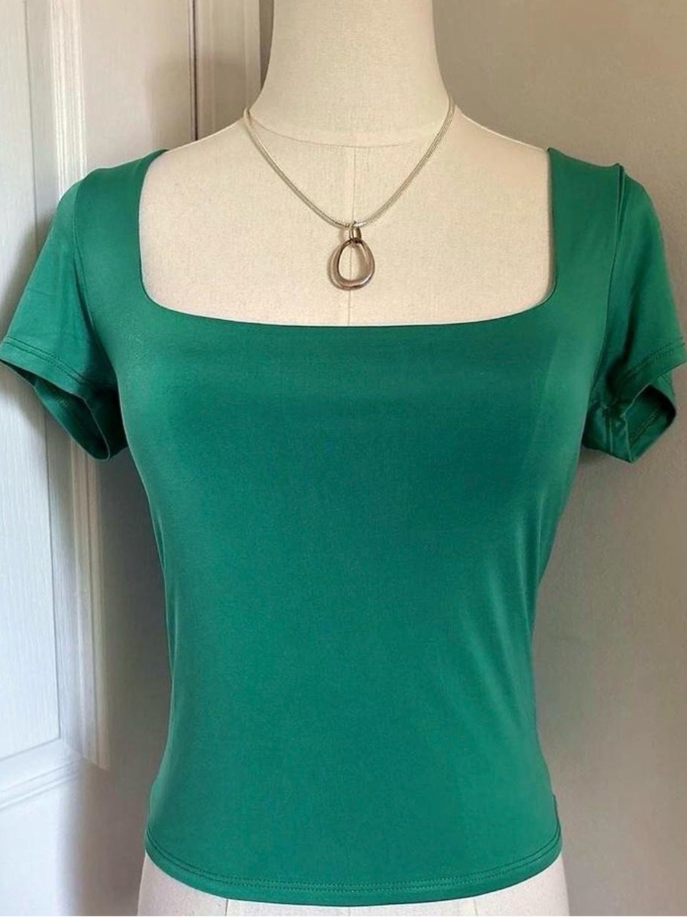 Square Neck Short Sleeve Top in Emerald Green Size Small
